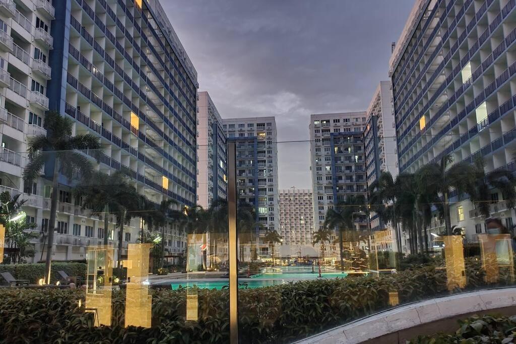 Ezbeds Mall Of Asia Manila Exterior photo